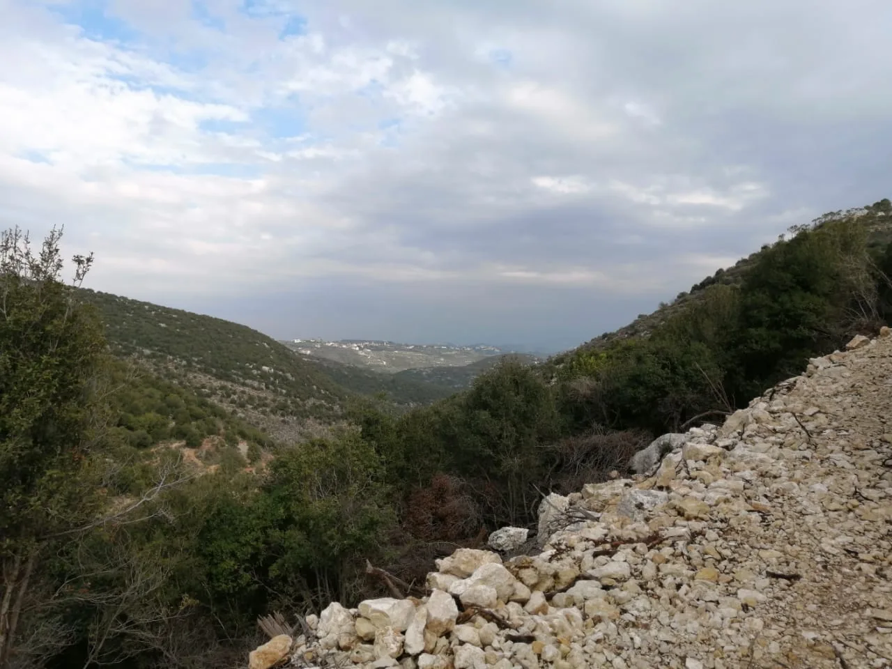 Land for Sale in Bejdarfil — الصورة 5