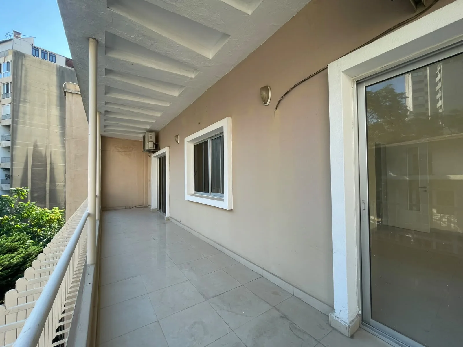 Apartment for Rent in Mar Mikhael — الصورة 7