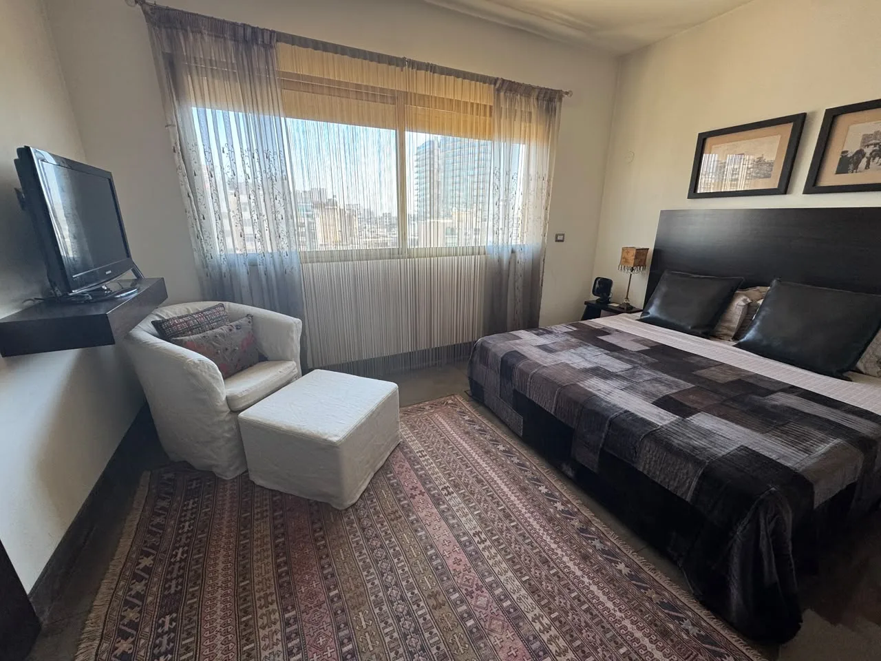 Apartment for Sale in Hamra, Ras Beirut — الصورة 9
