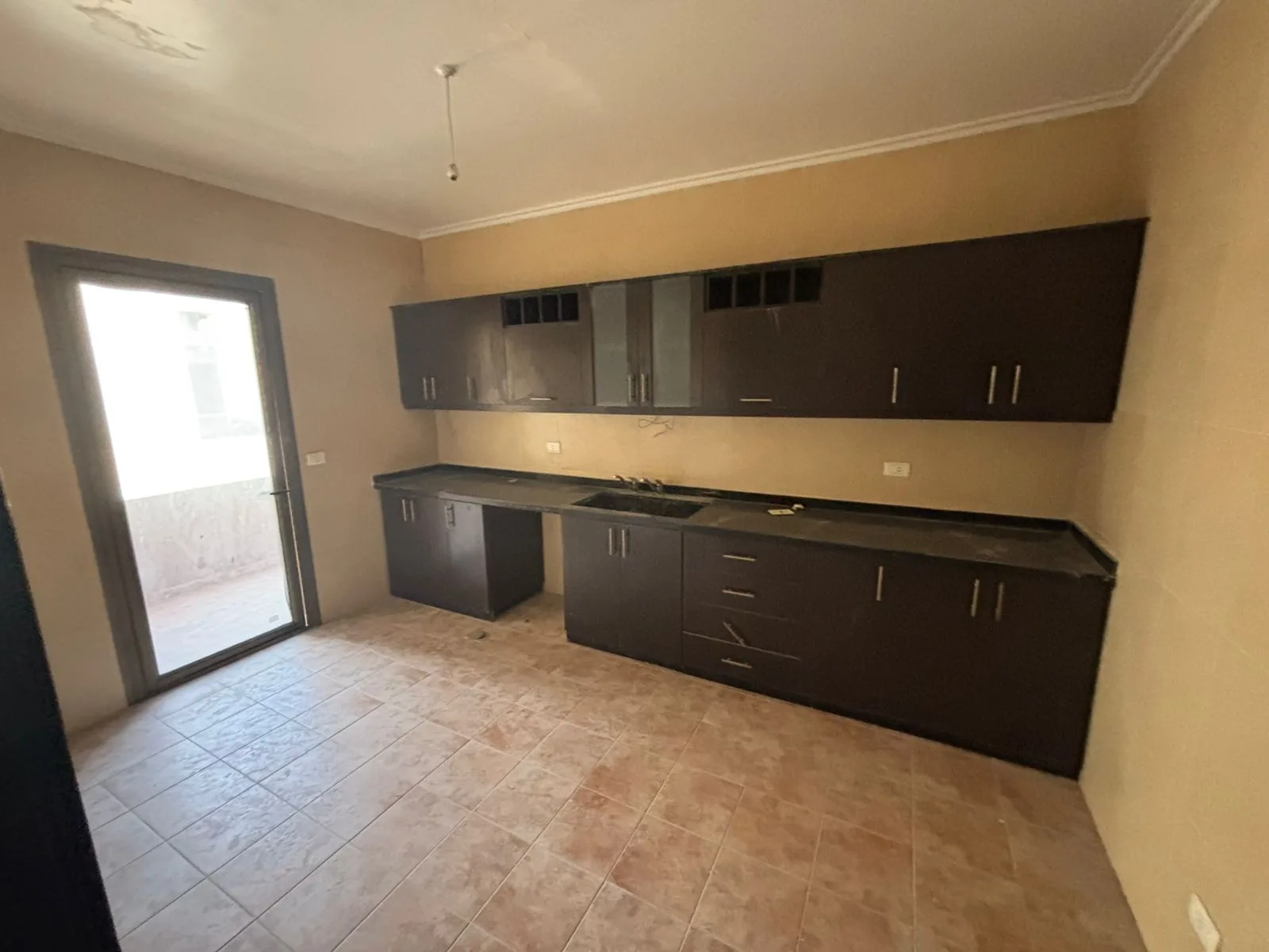 Apartment for Rent in Mazraat Yachoua — الصورة 3