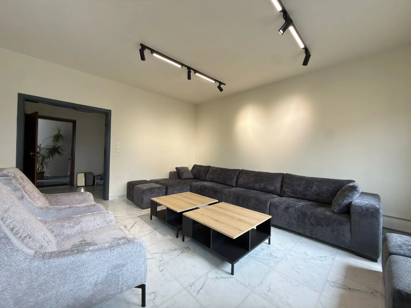 Apartment for Rent in Rizk, Achrafieh, Lebanon — الصورة 5