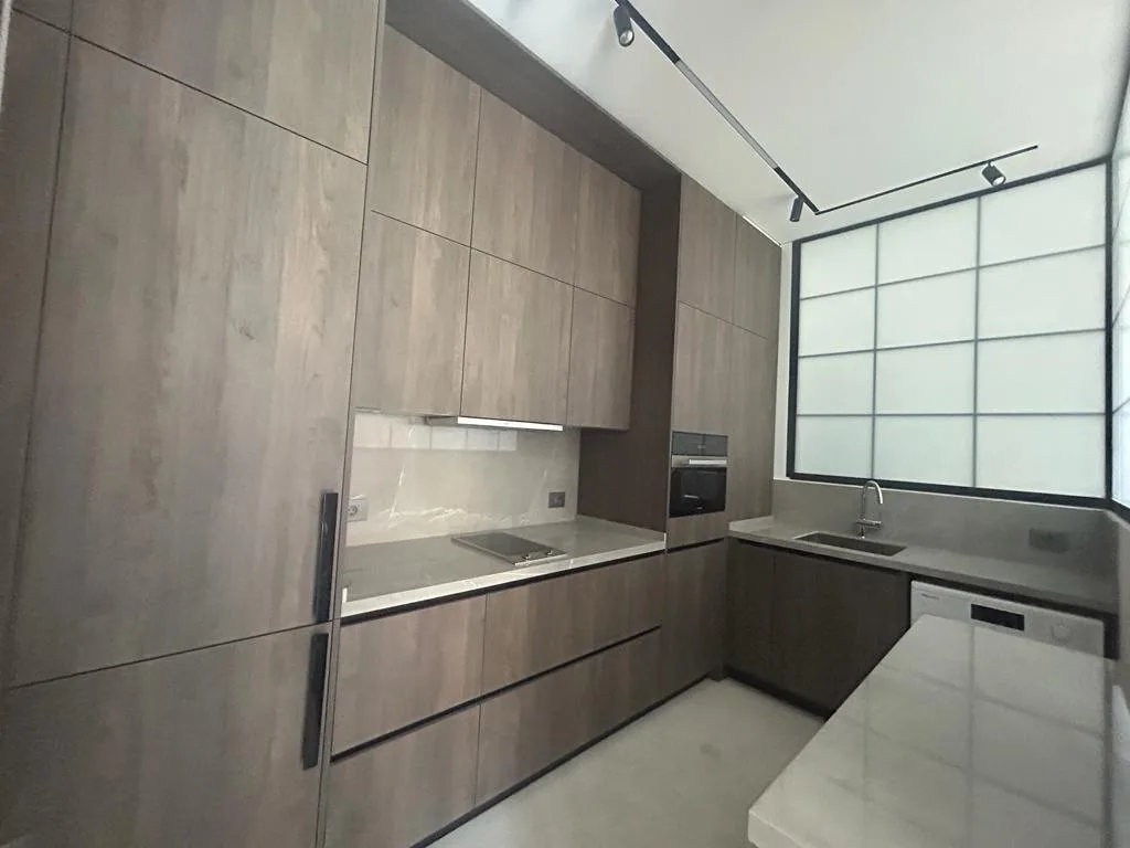 Office for sale in Downtown — الصورة 6