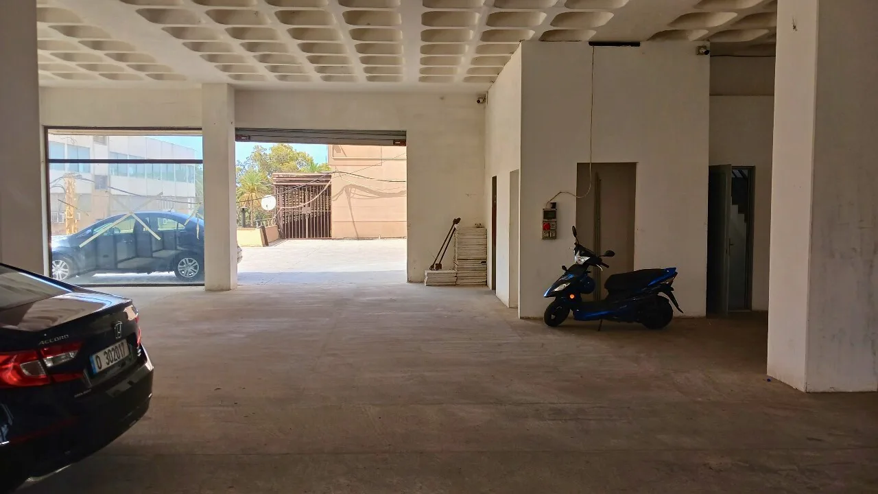 Showroom for rent in Daoura — الصورة 4