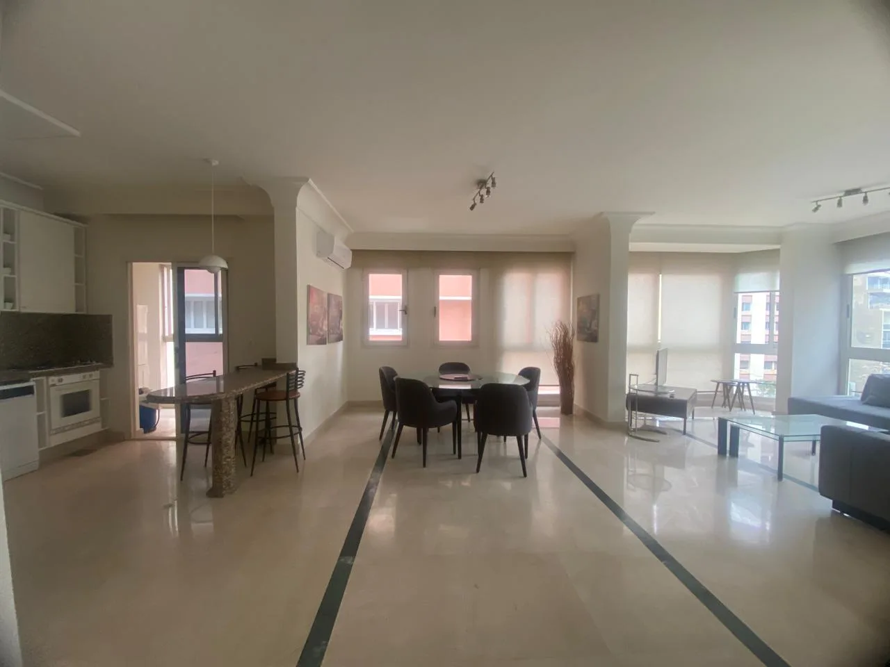Apartment for Sale in Ras Beirut, Beirut, Lebanon — الصورة 3