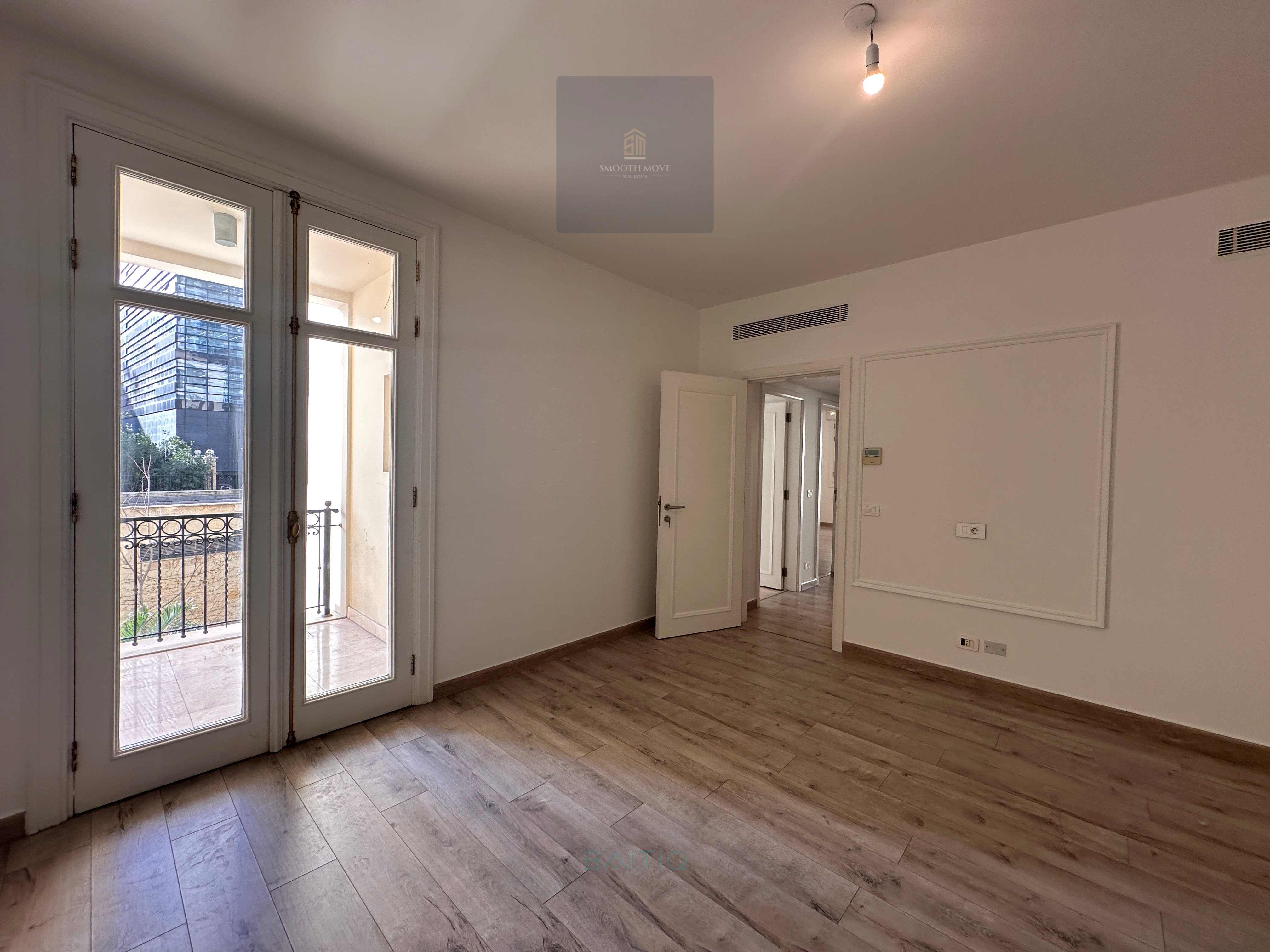 Elegant Parisian Style Apartment for Rent in Prime Downtown, Beirut — الصورة 8