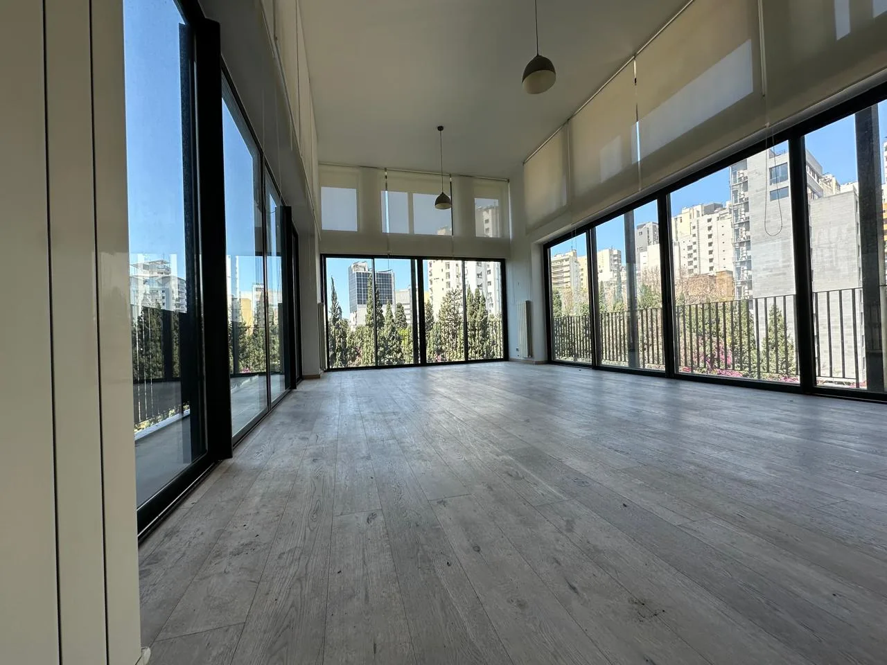 Loft for Sale in Achrafieh, Beirut, Lebanon — الصورة 2