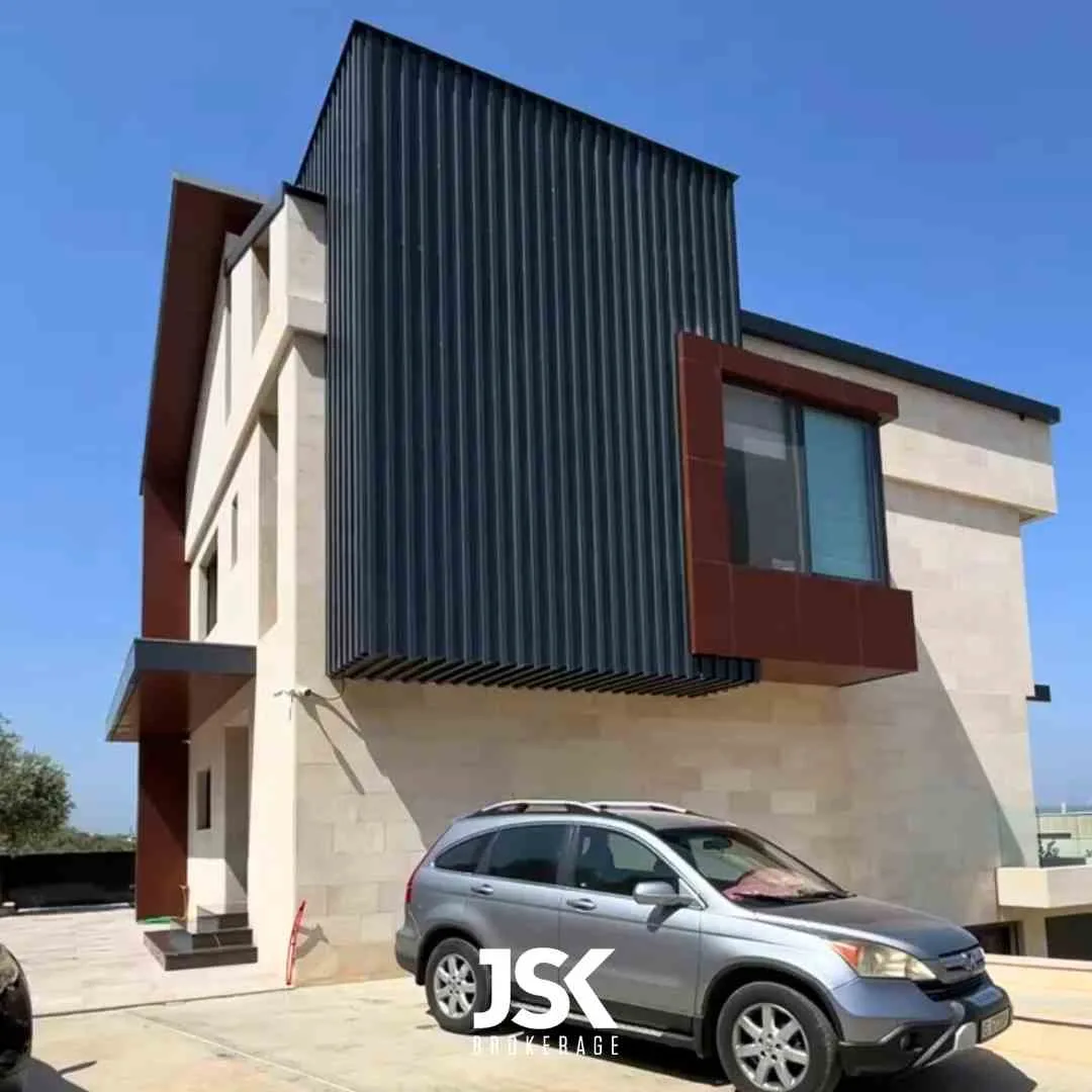Villa for Sale in Zgharta, Lebanon — الصورة 2