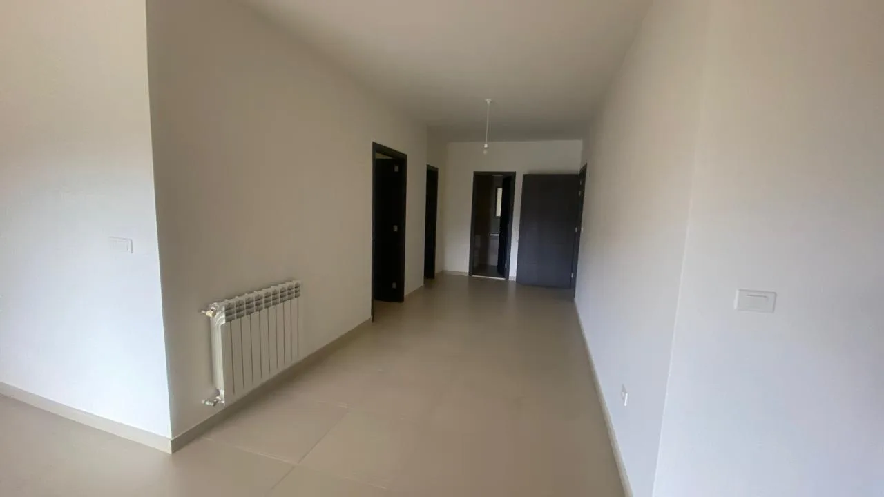 Apartment for Sale in Zikrit, Lebanon — الصورة 3