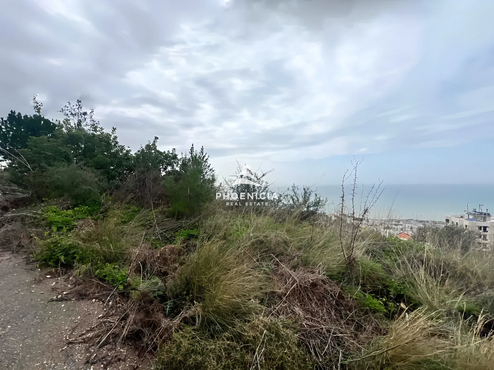 Land for Sale in Blat — الصورة 4