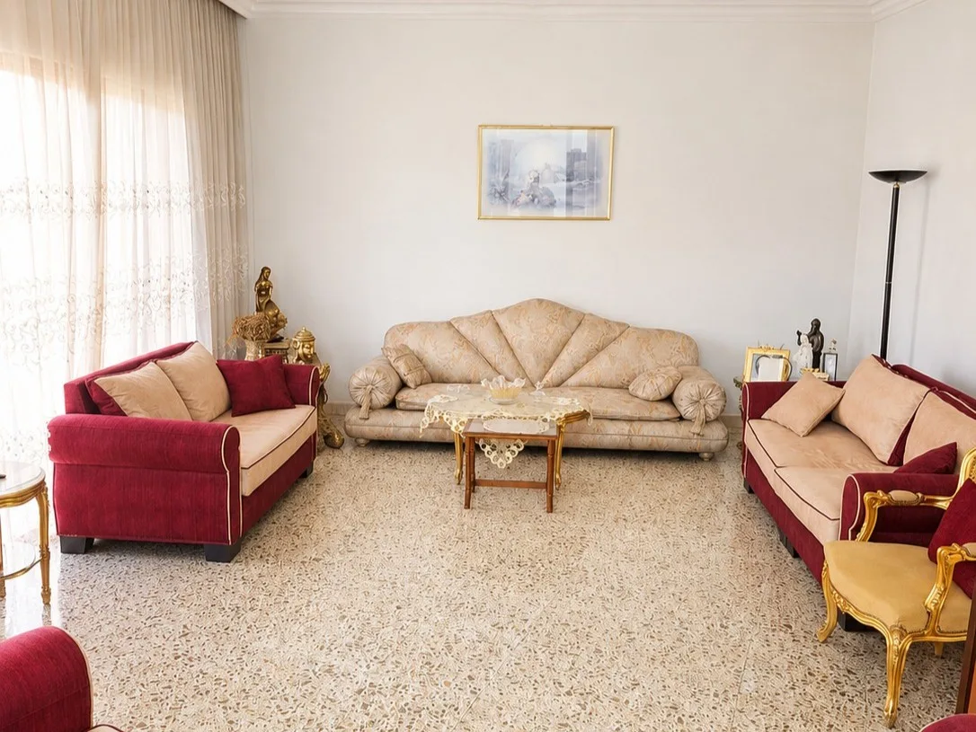 Office for Sale in Achrafieh — الصورة 4