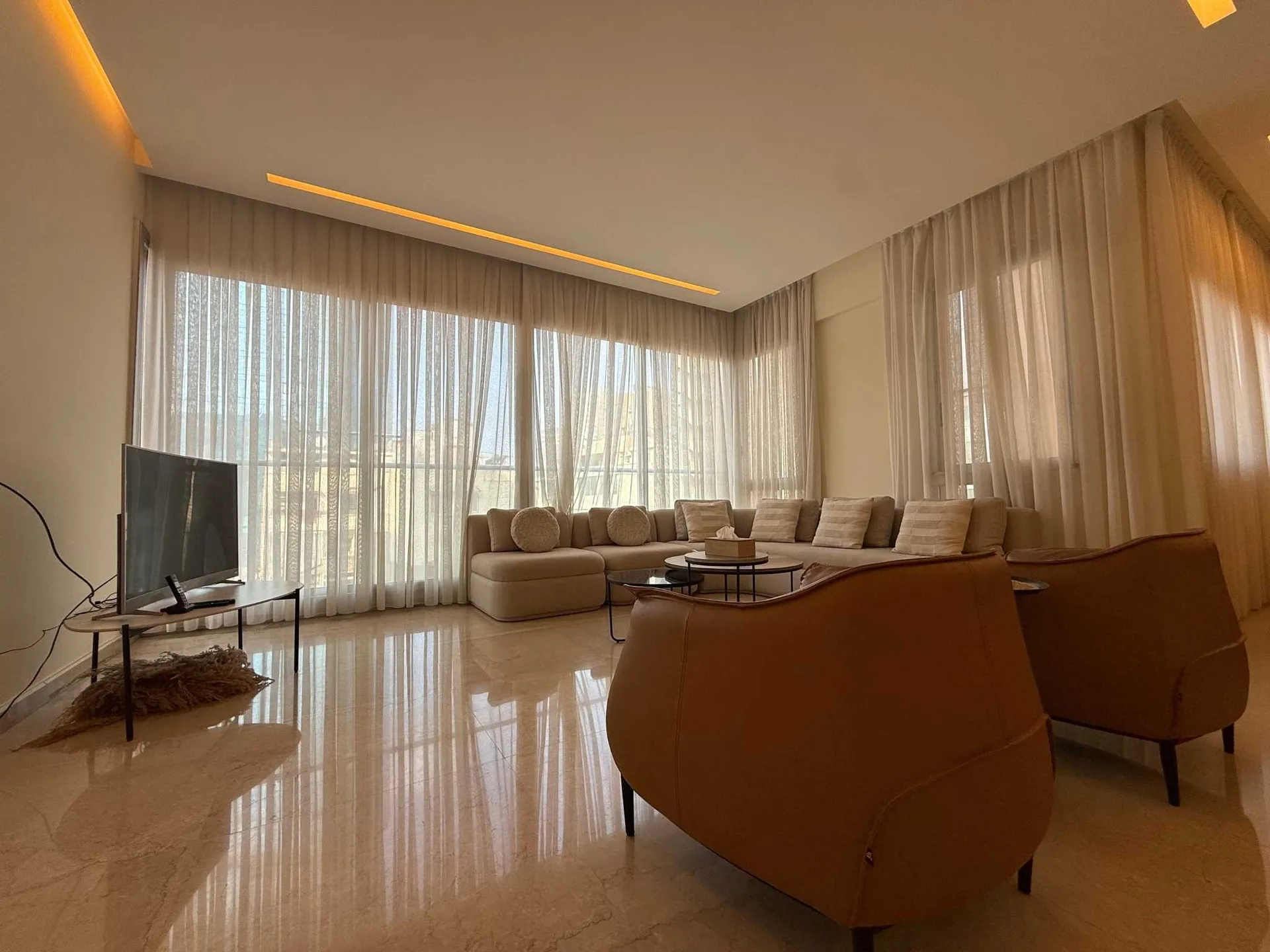 Apartment for Sale in Sodeco, Beirut, Lebanon — الصورة 2