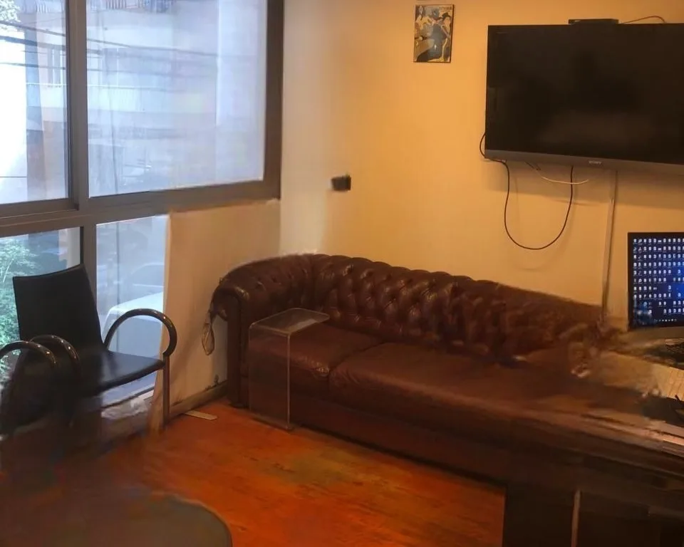 Office for Sale in Gemmayzeh — الصورة 4