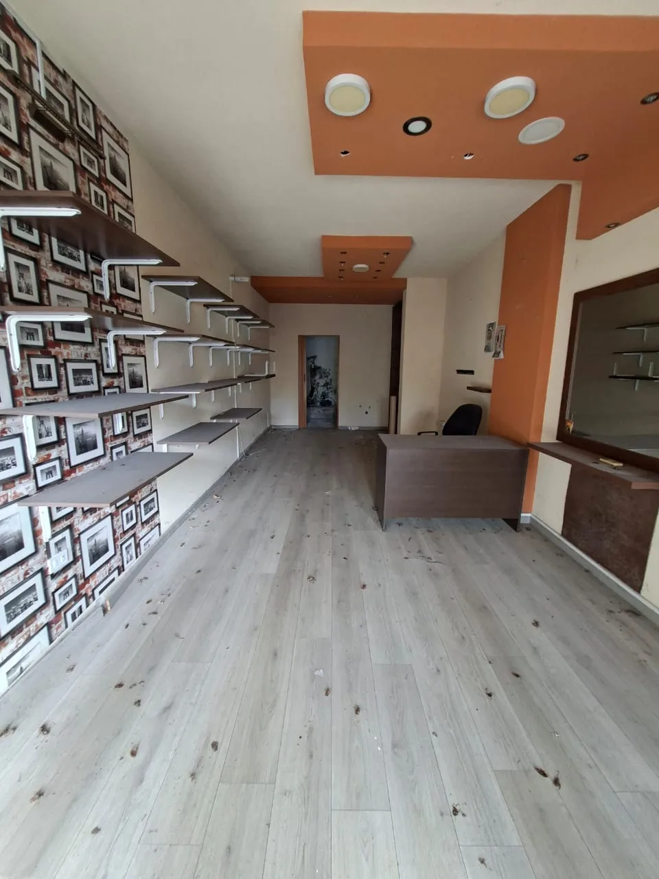 Shop for sale in Blat — الصورة 2