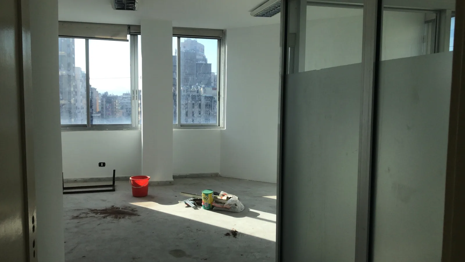 Office for rent in Verdun — الصورة 10