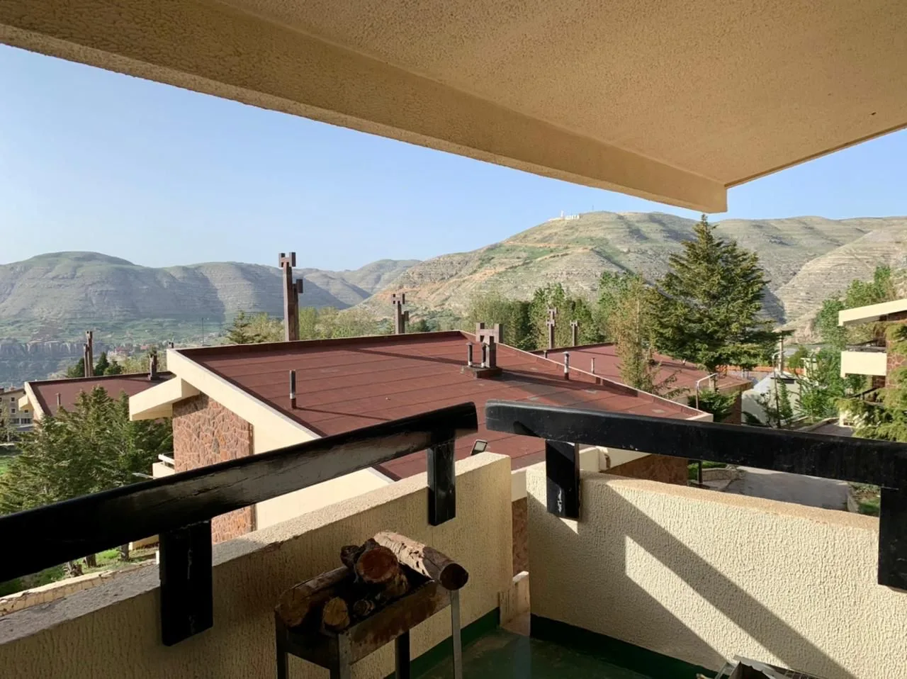Chalet for rent in Faraiya — الصورة 3