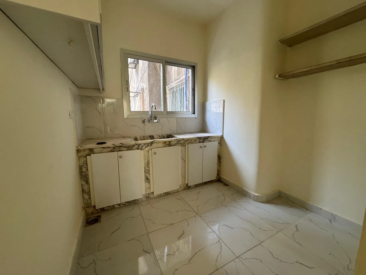 Apartment for sale in Ras Beirut, Beirut, Lebanon — الصورة 3