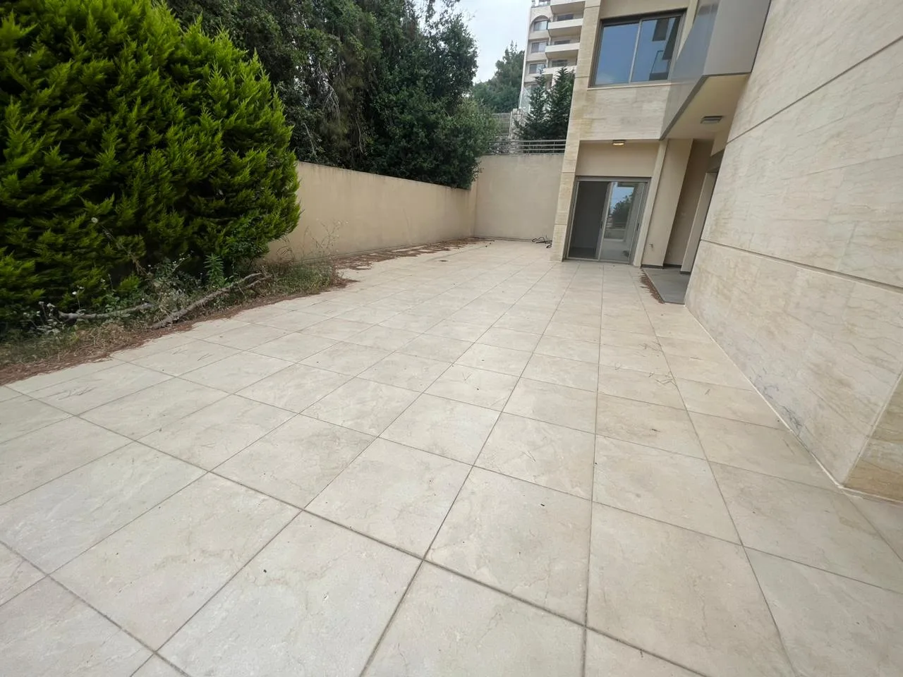 Apartment for Sale in Kfar Hbab, Lebanon — الصورة 3