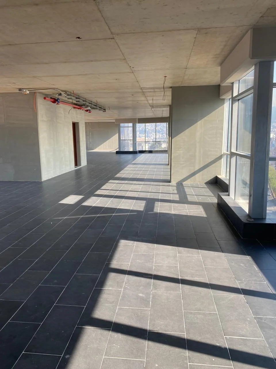 Office for Rent in Mdawar, Achrafieh, Beirut Lebanon — الصورة 1