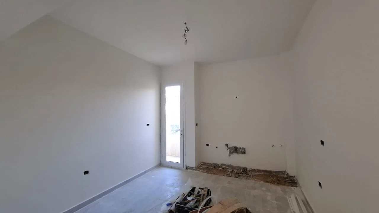 Apartment for Sale in Gharfine — الصورة 2