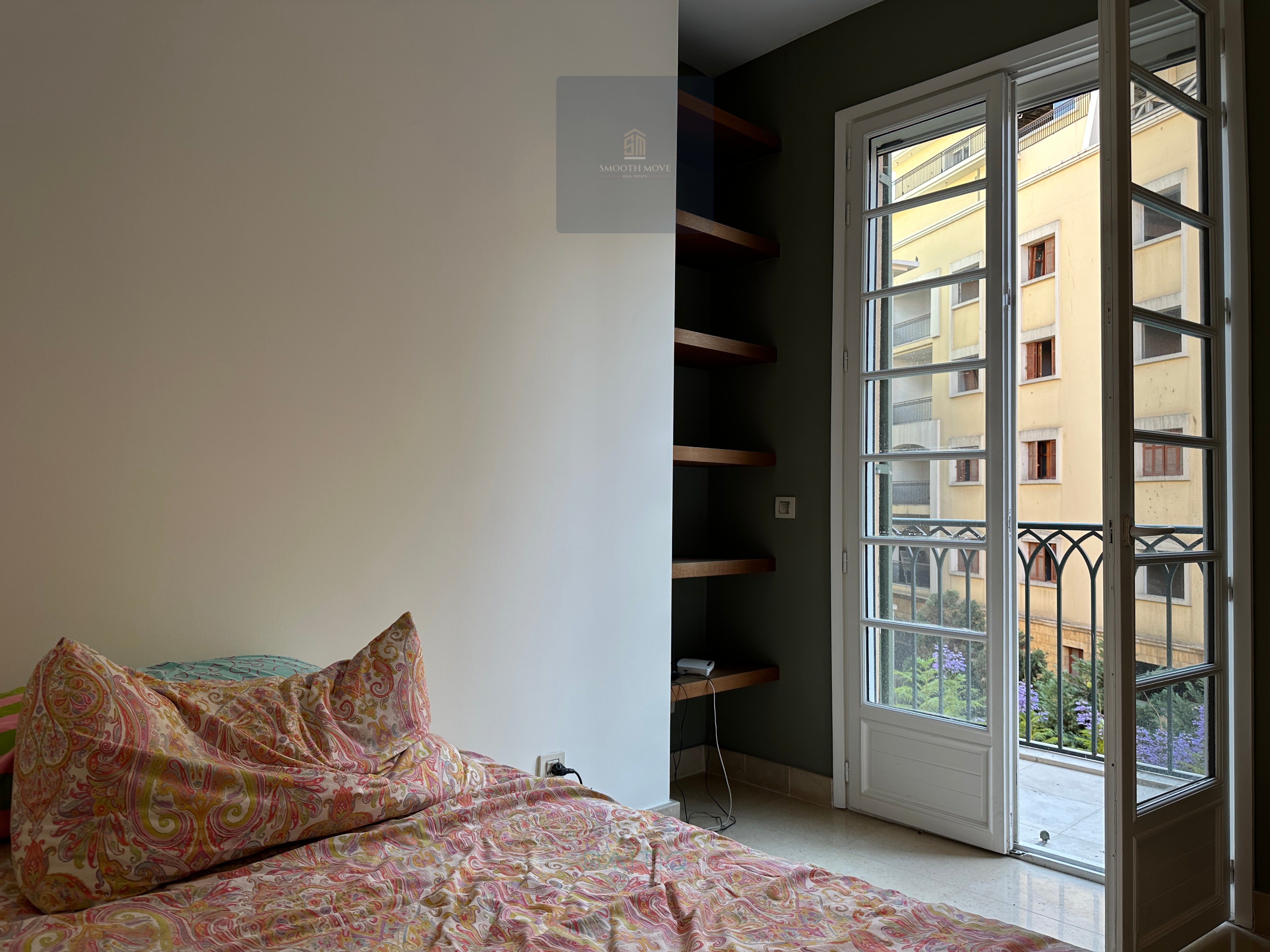 Terrace and Garden for Rent or Sale in Saifi Village, Beirut — الصورة 10