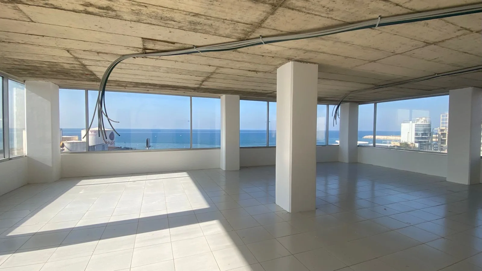 Office for rent in Antelias — الصورة 1