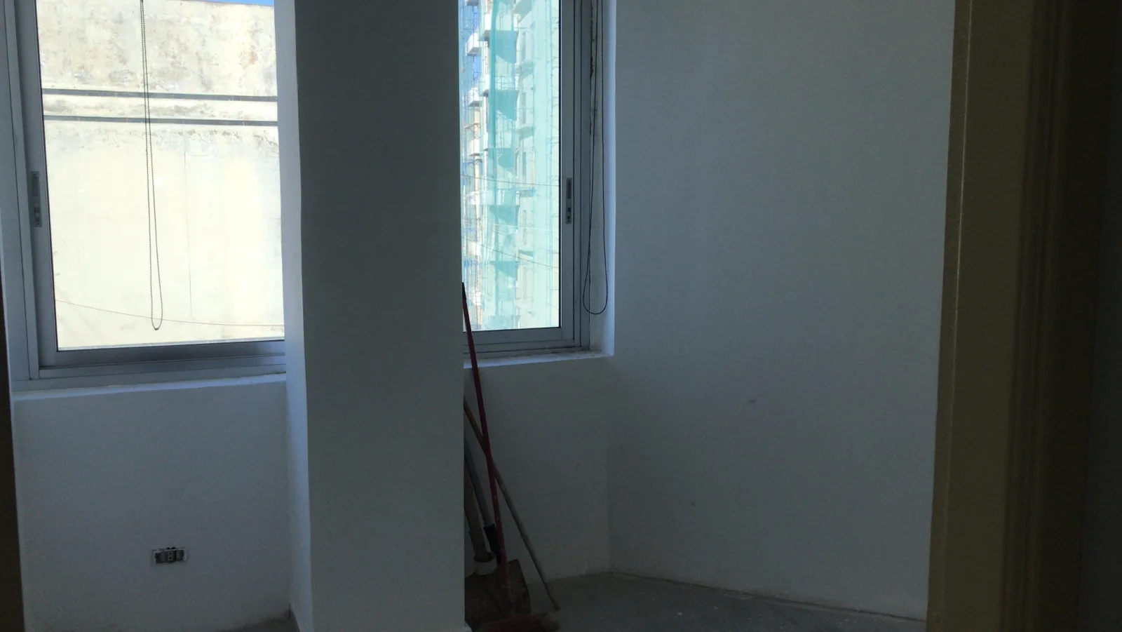 Office for rent in Verdun — الصورة 6