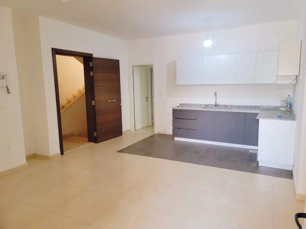 Apartment for Sale in Hosrayel — الصورة 2