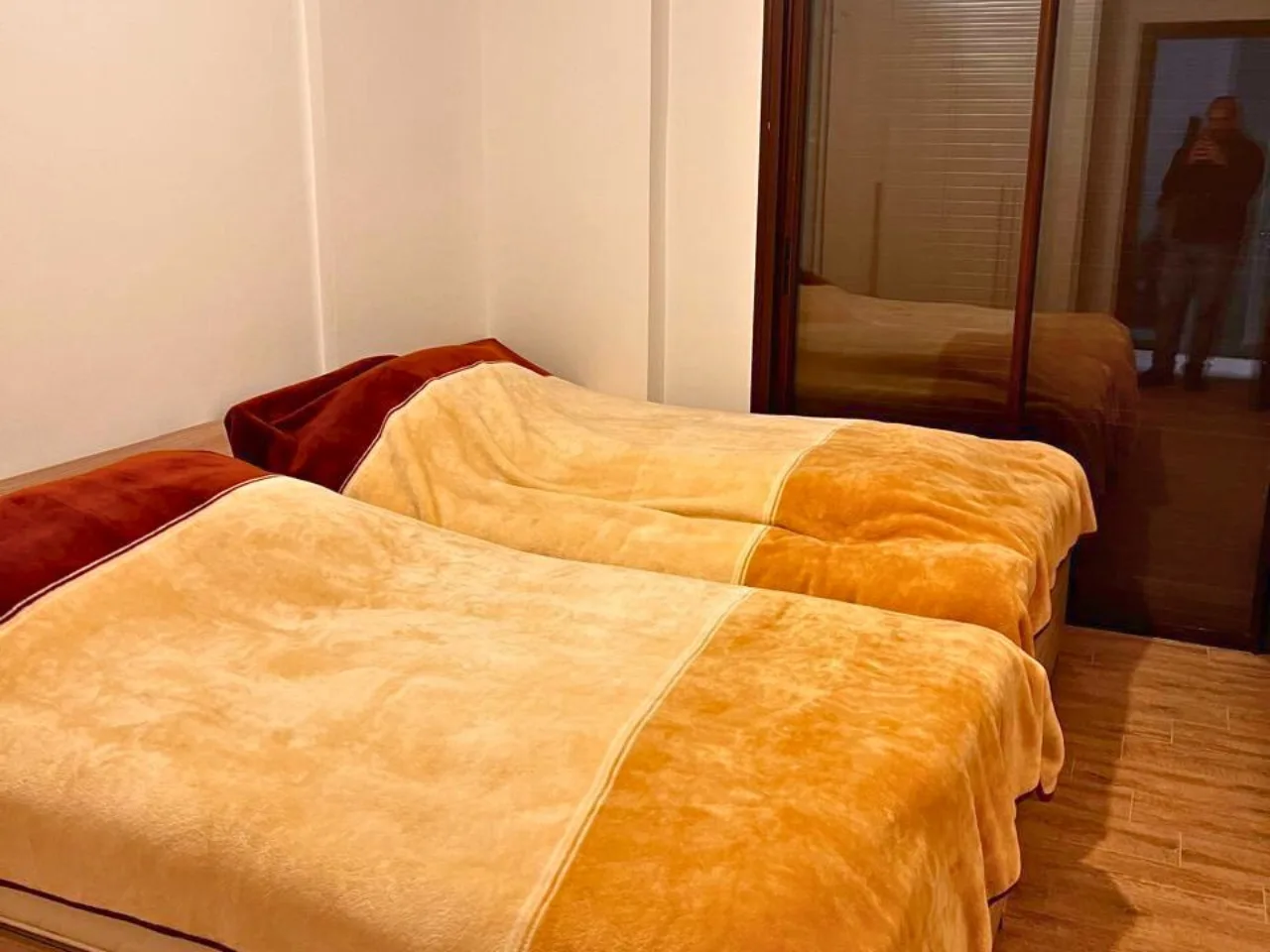 Chalet for rent in Kfardebian, Lebanon — الصورة 8