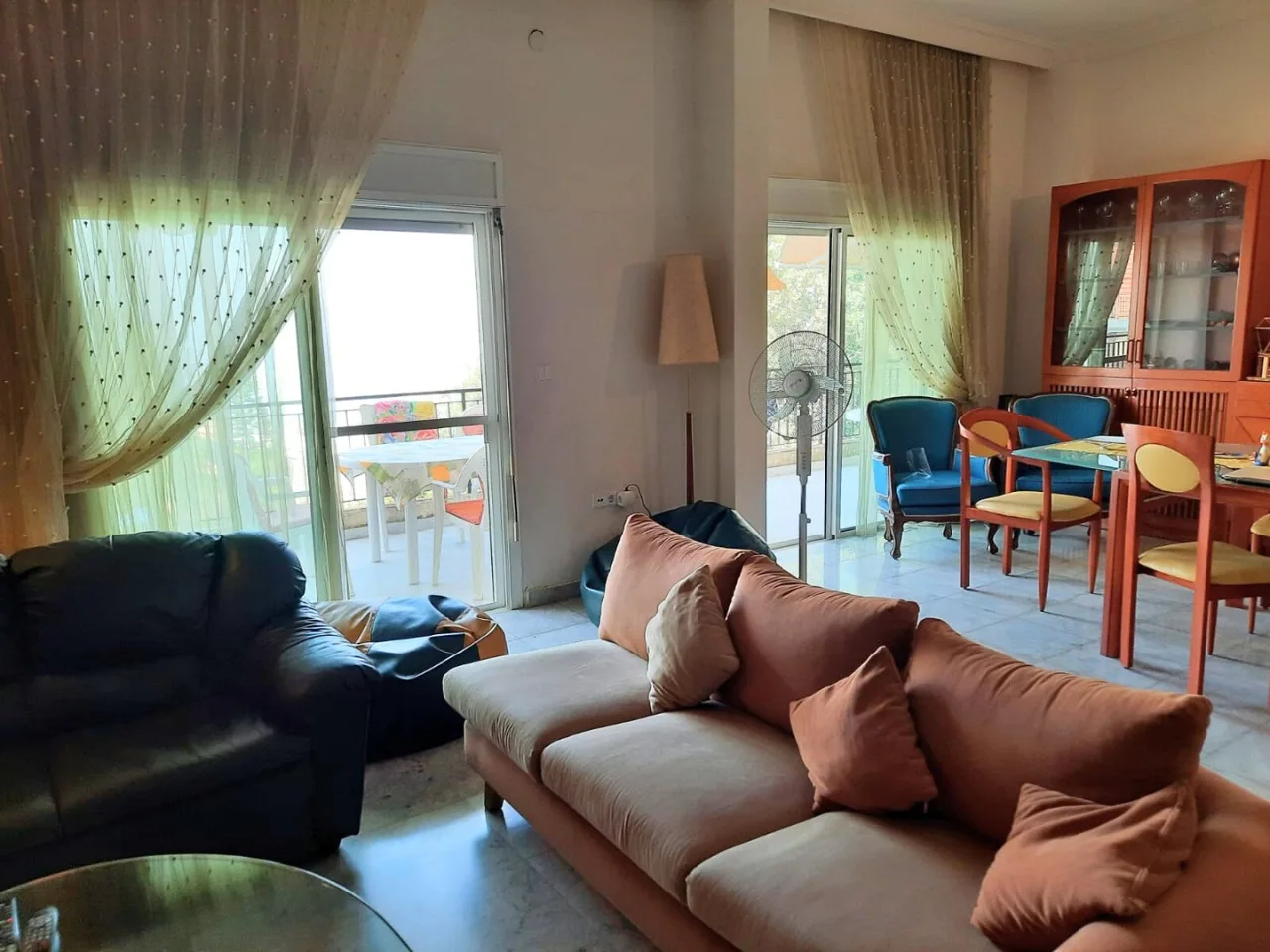 Apartment for Sale in Ballouneh, Lebanon — الصورة 4