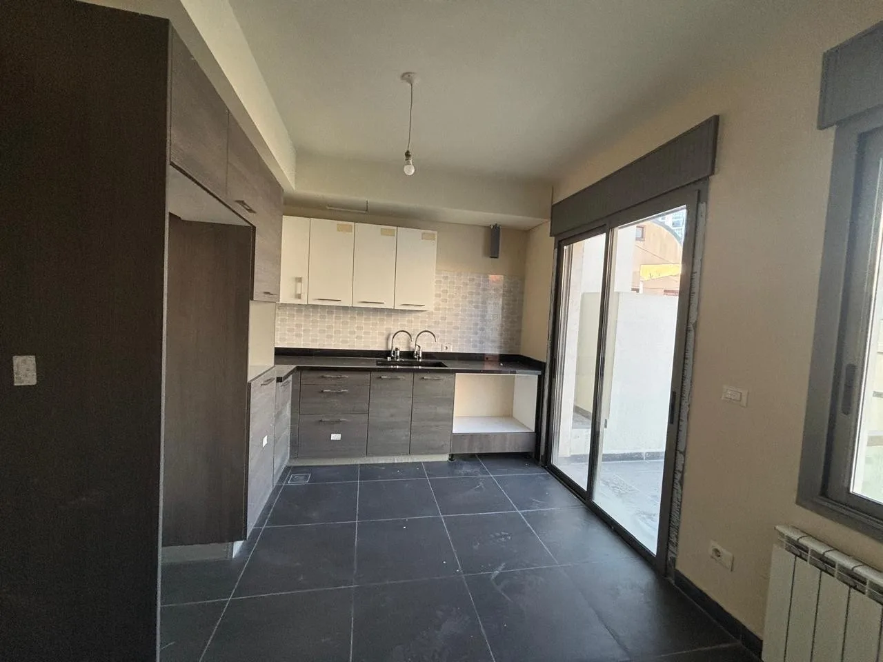 Apartment for Sale in Gemmayzeh — الصورة 4