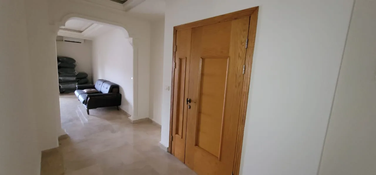 Apartment for Sale in Ain El Rihane — الصورة 8