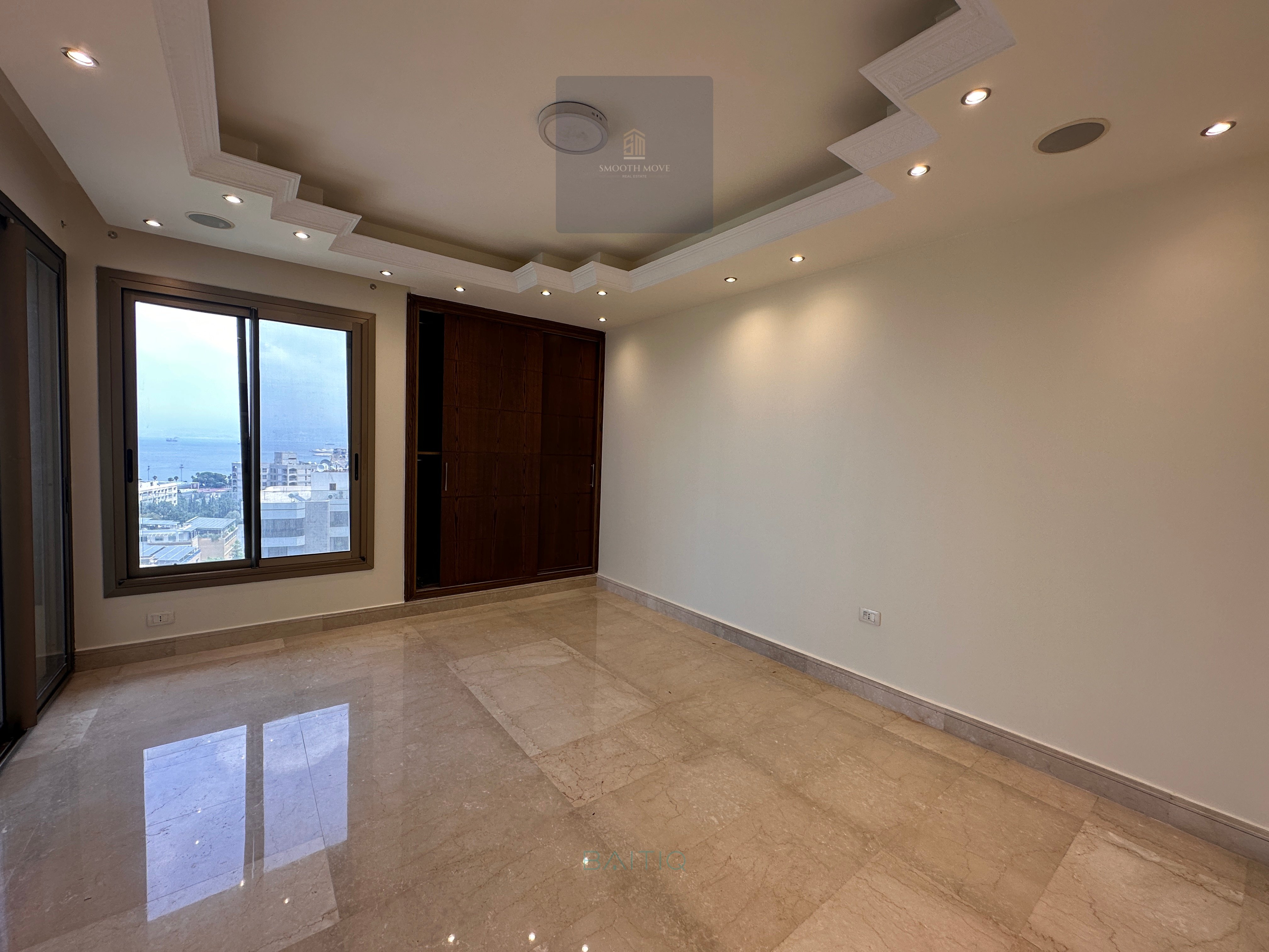 Luxury Apartment with Perfect Seaview for Rent in Ain El Mreisseh, Beirut — الصورة 8