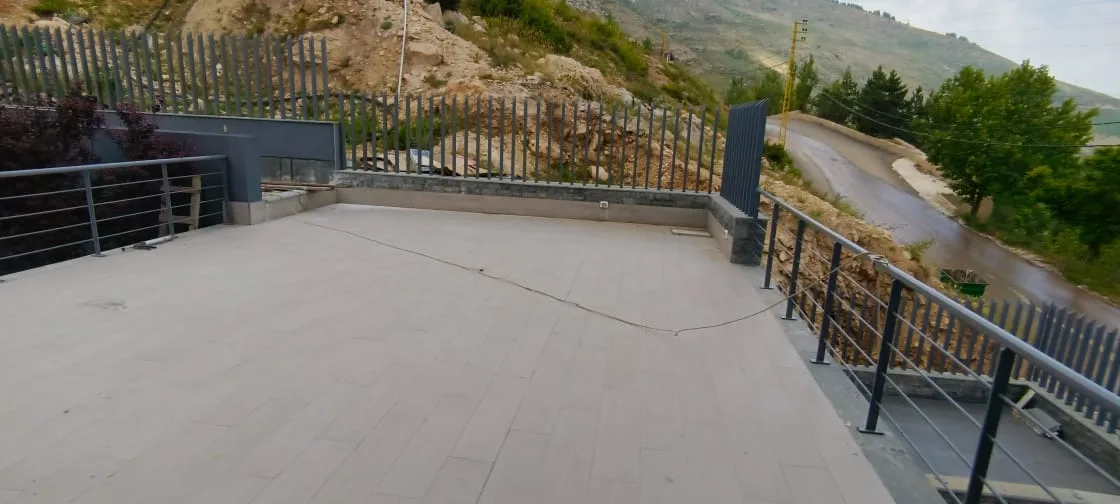 Duplex for Rent in Faqra — الصورة 6
