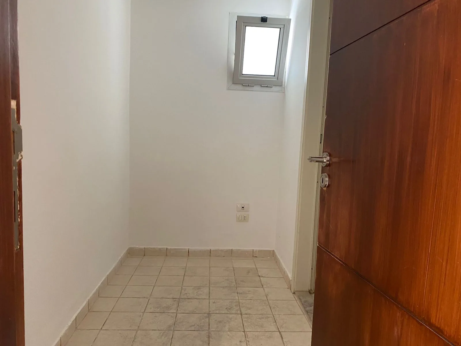 Apartment for Sale in Caree d'or, Achrafieh, Beirut, Lebanon — الصورة 6