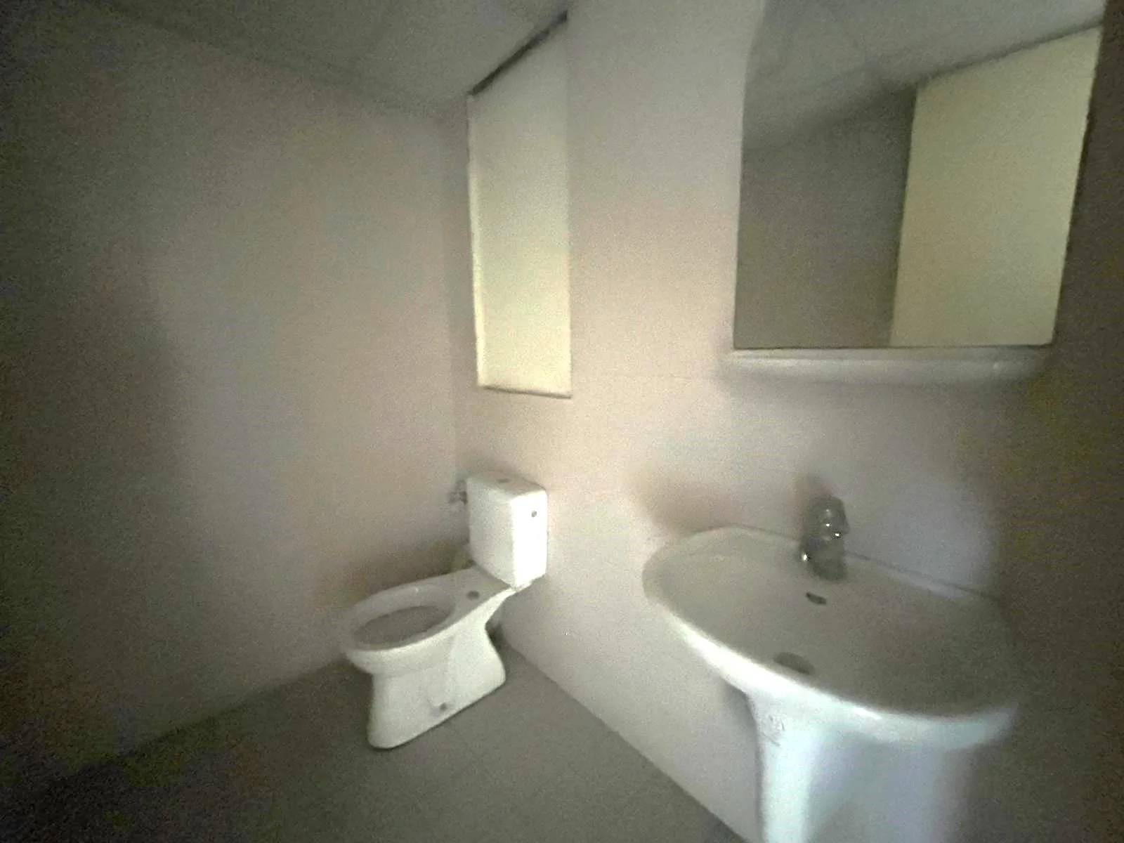 Office for rent in Hamra, Beirut, Lebanon — الصورة 4