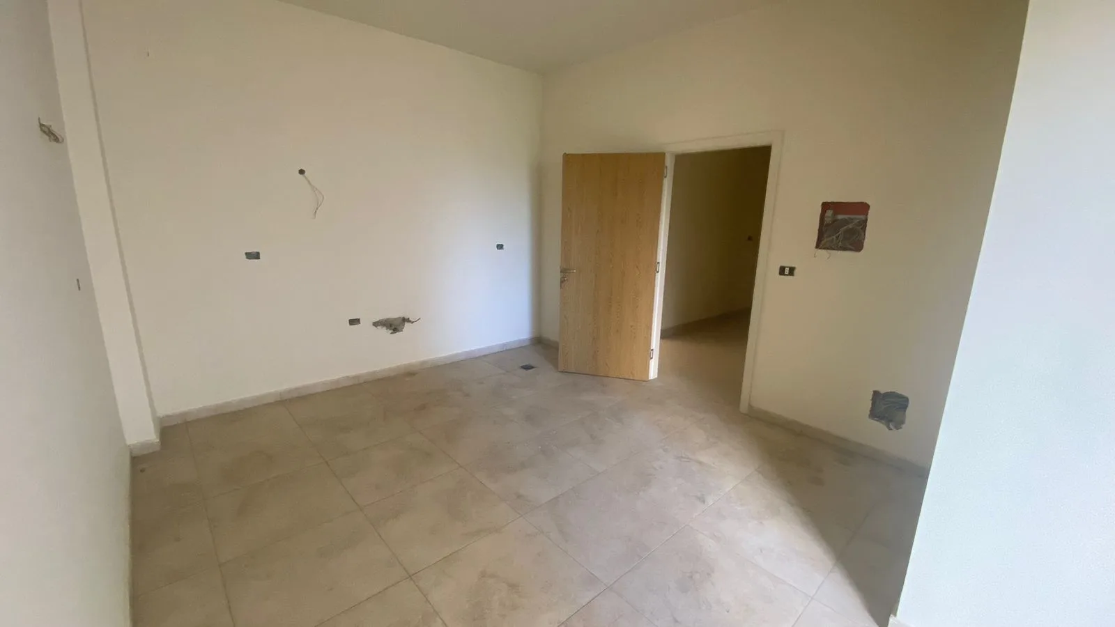 Apartment for Sale in Dik El Mehdi, Lebanon — الصورة 5