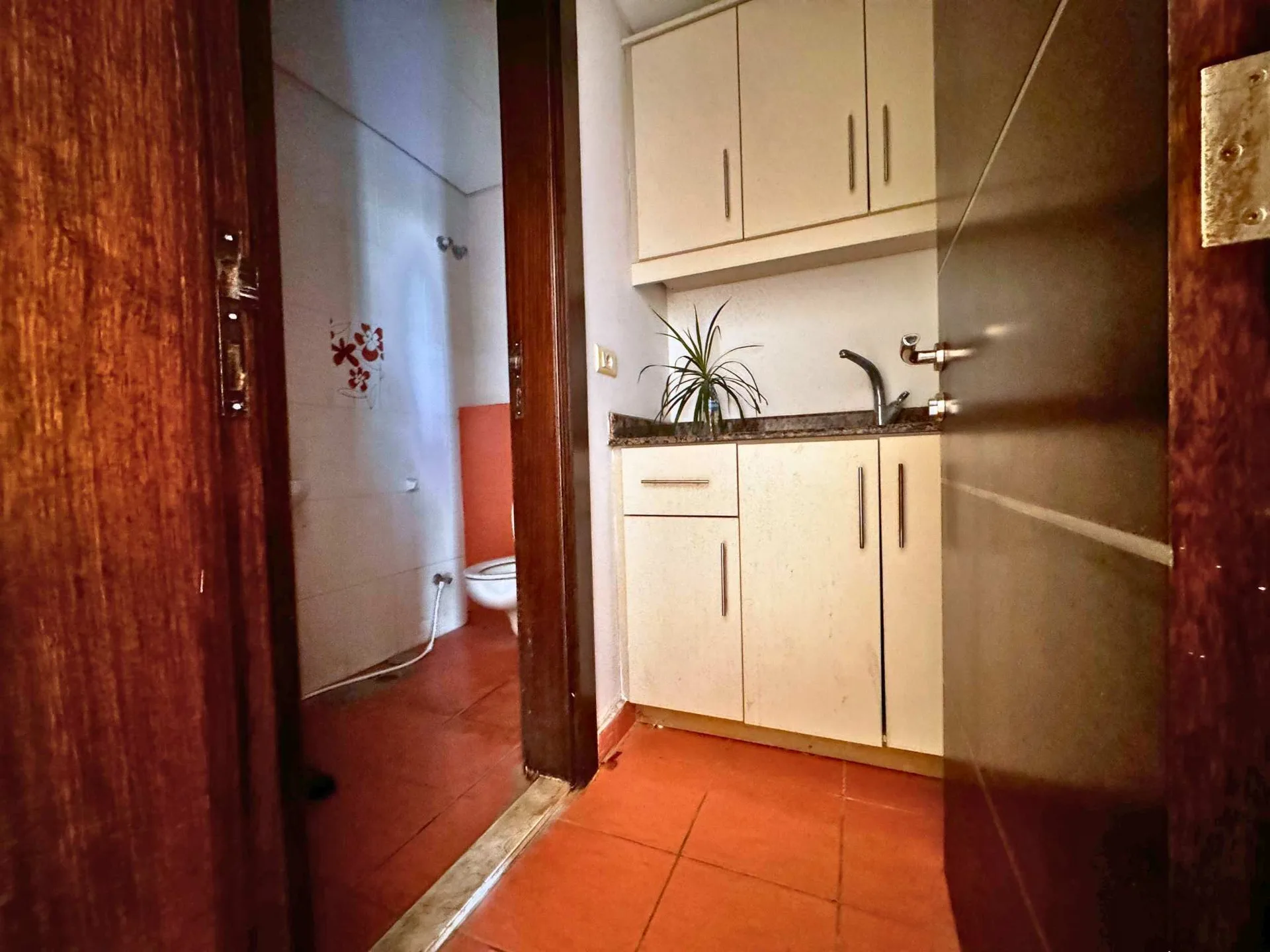 Office for rent in Downtown — photo 7