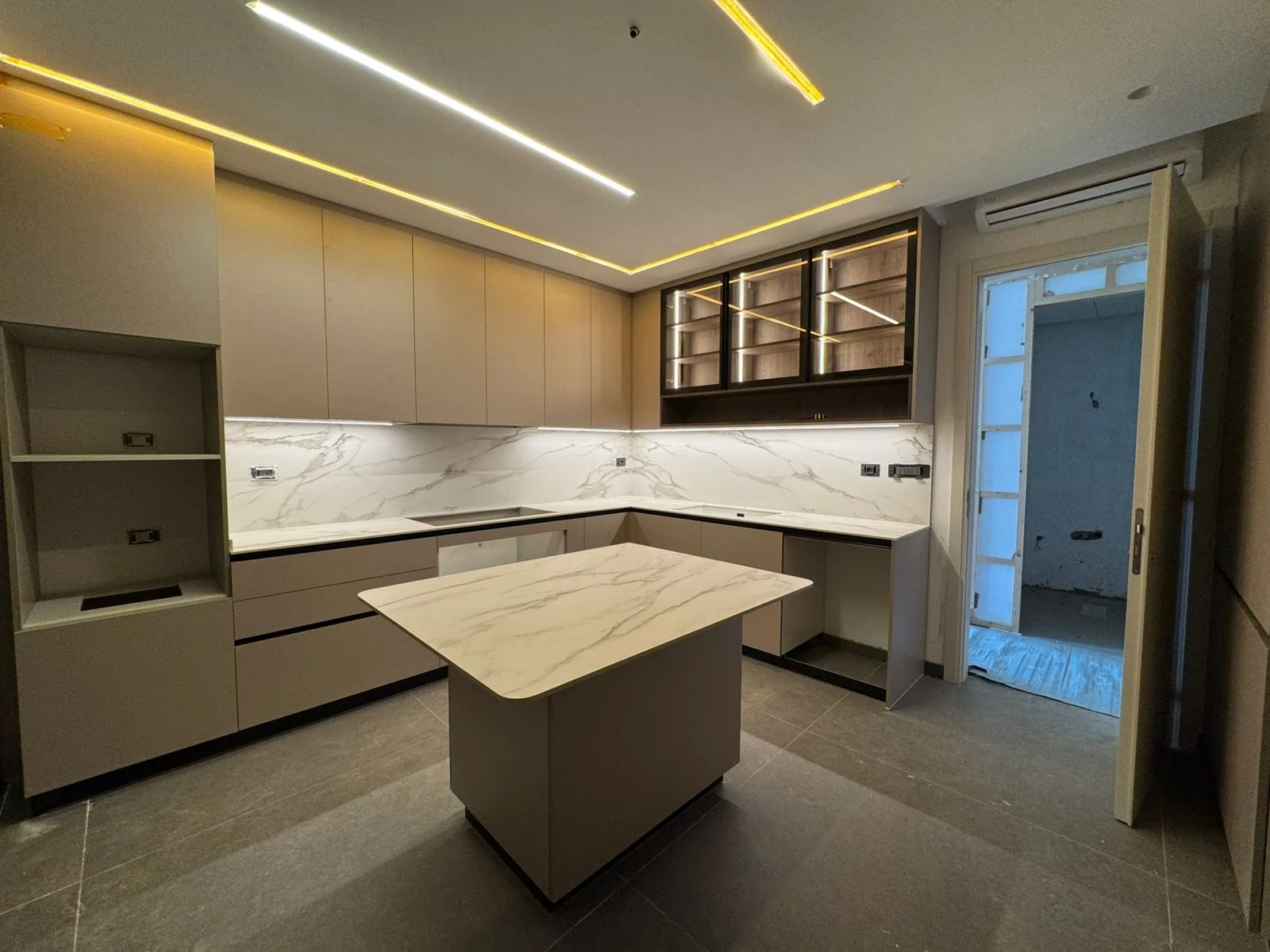 Apartment for Sale in Beit Meri, Lebanon — الصورة 3