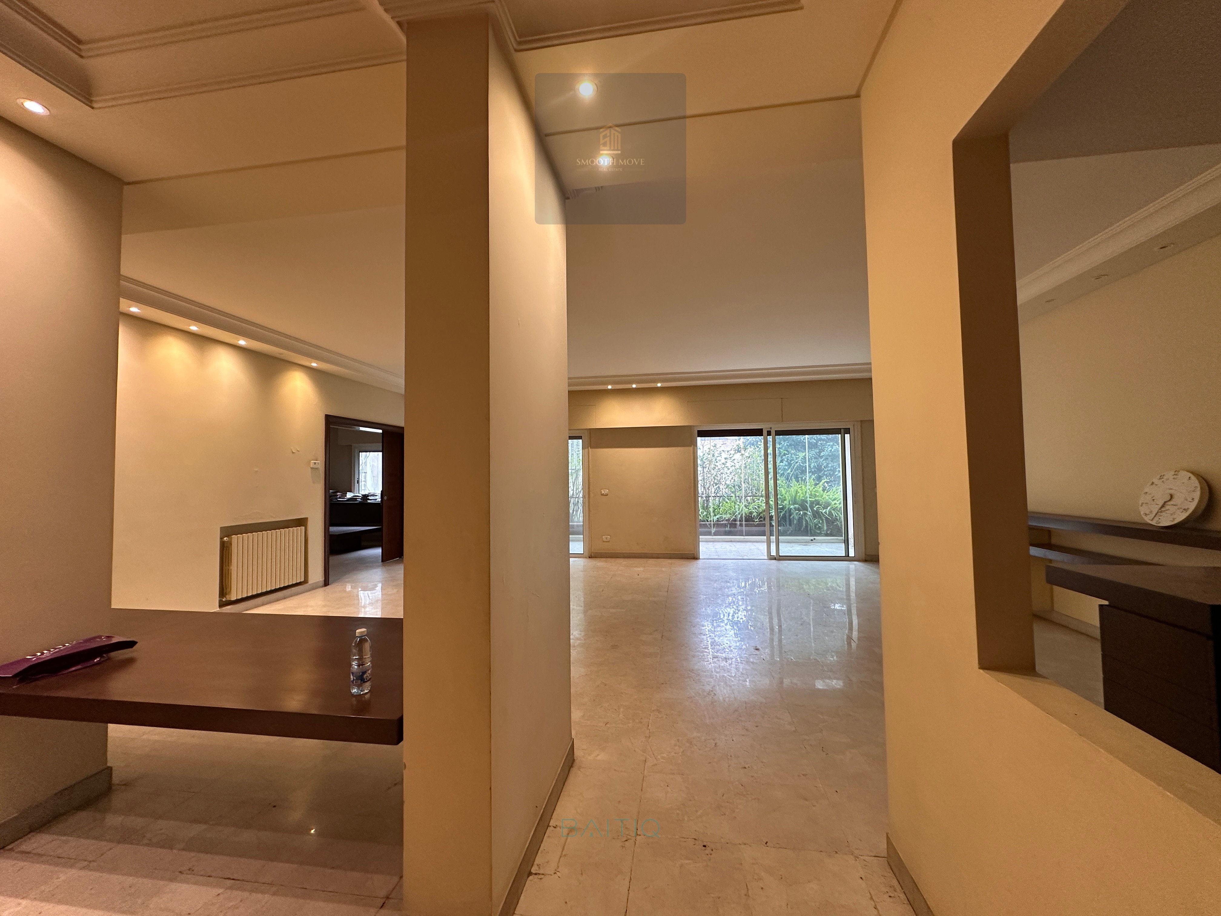 Catch Price Spacious Apartment for Sale on Carré D'Or Achrafieh, Beirut — الصورة 2