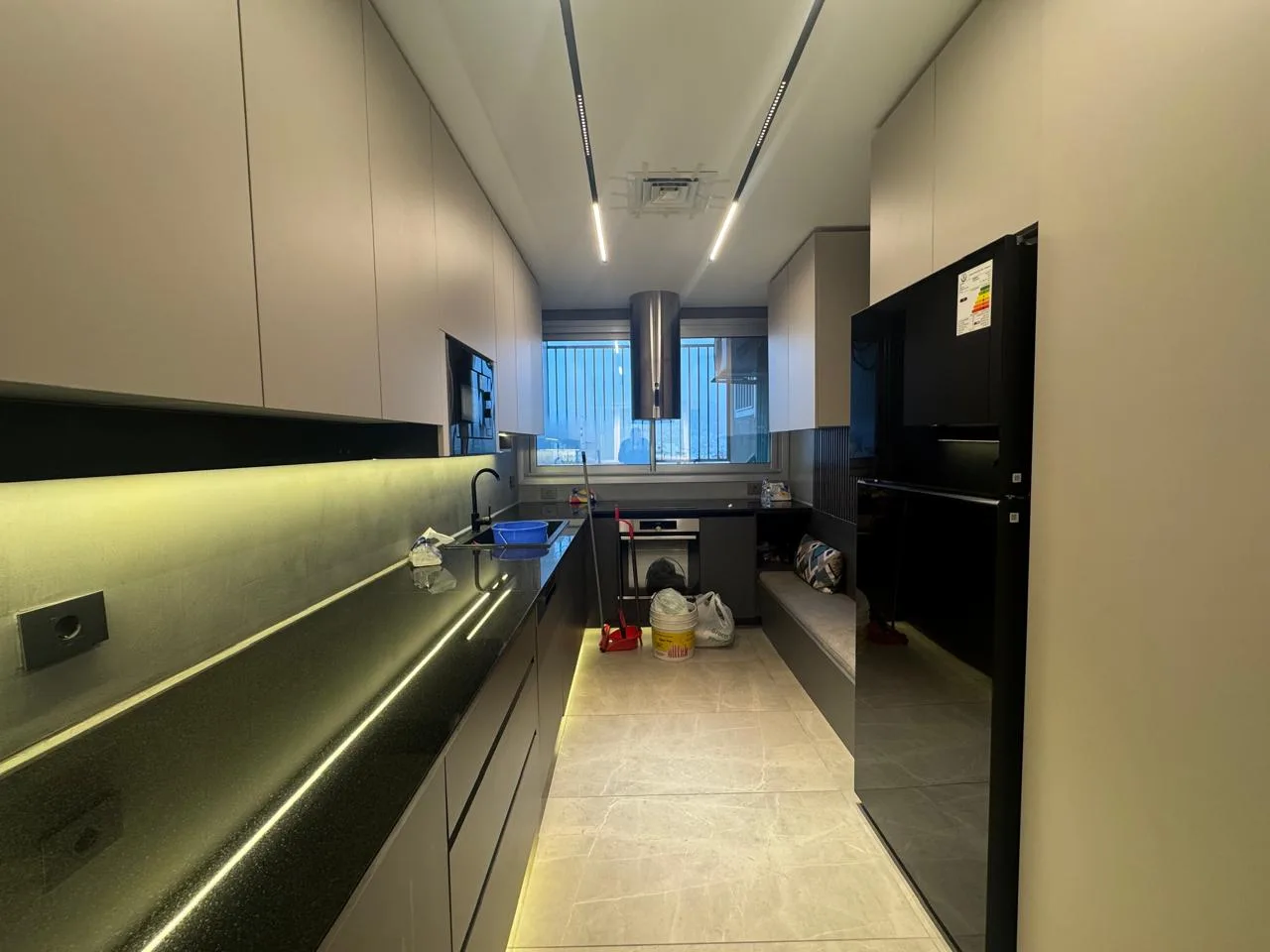 Apartment for Rent in Achrafieh, Beirut, Lebanon — الصورة 9