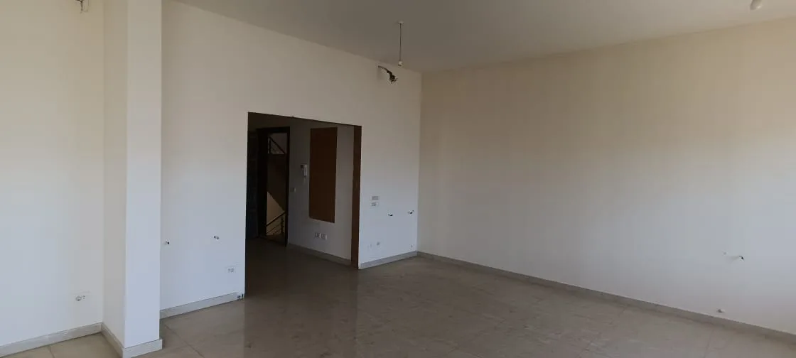 Duplex for Sale in Ballouneh, Lebanon — الصورة 8