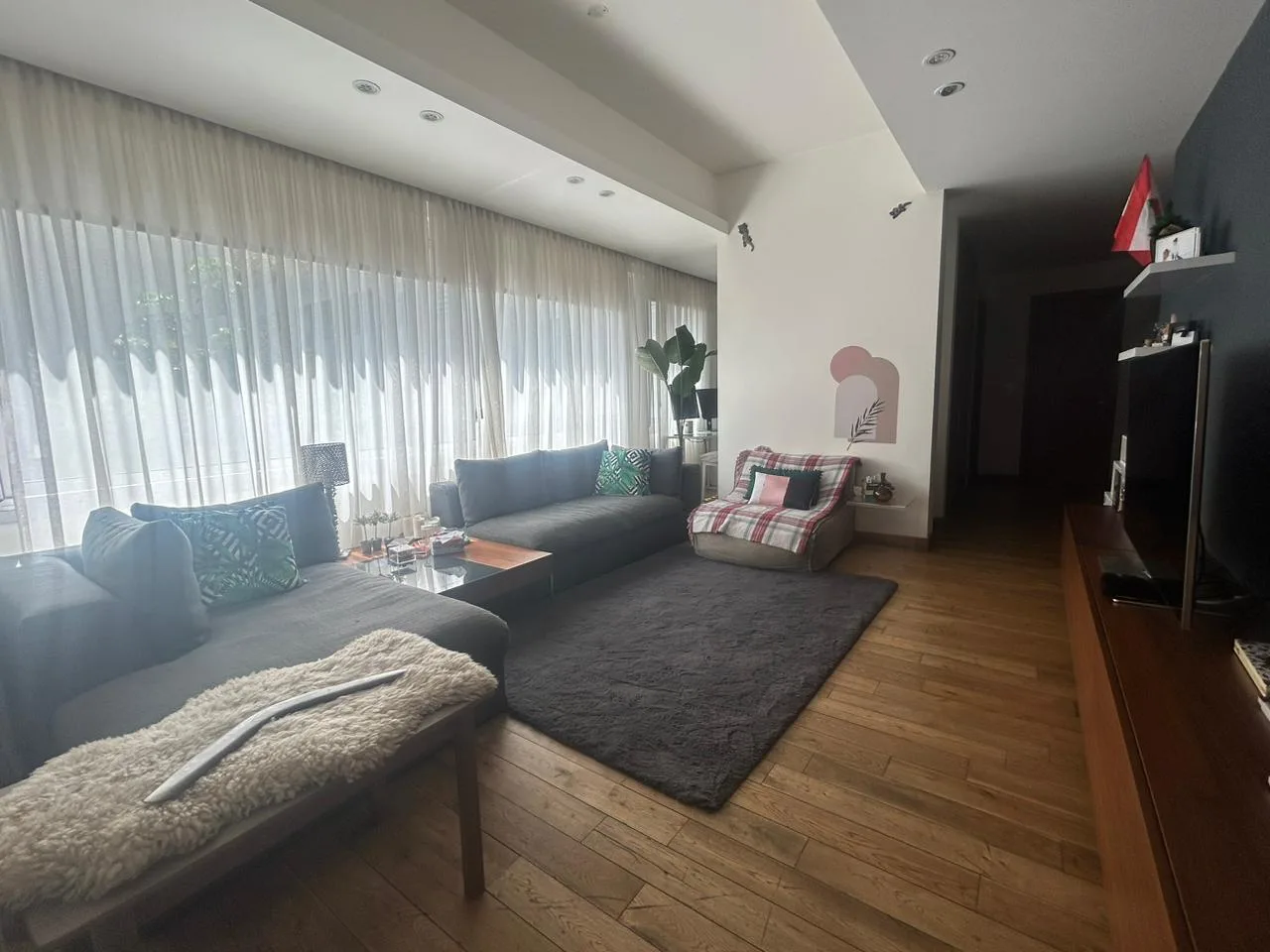 Apartment for Sale in Clemenceau, Beirut, Lebanon — الصورة 6
