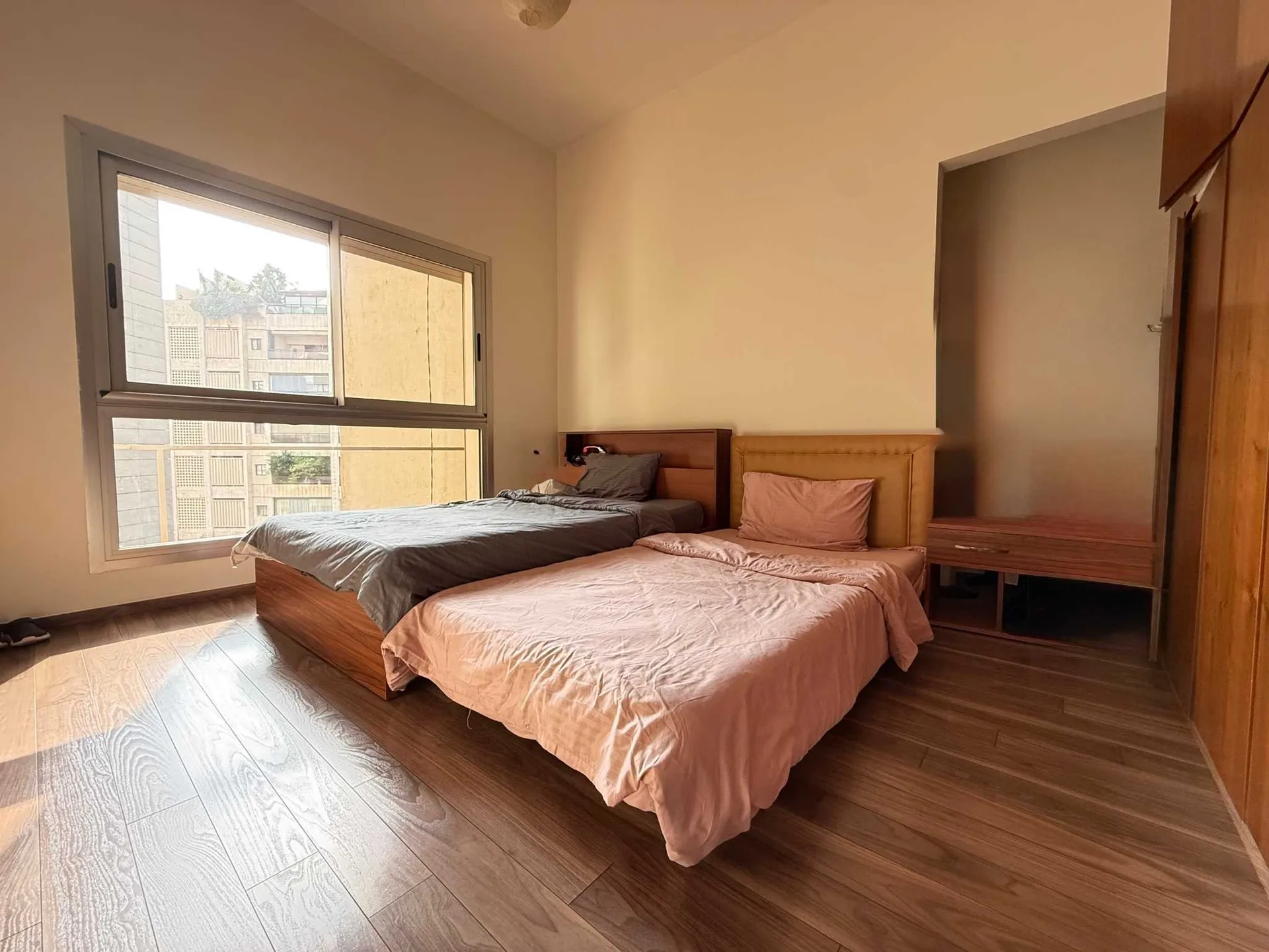 Apartment for Sale in Sodeco, Beirut, Lebanon — الصورة 6