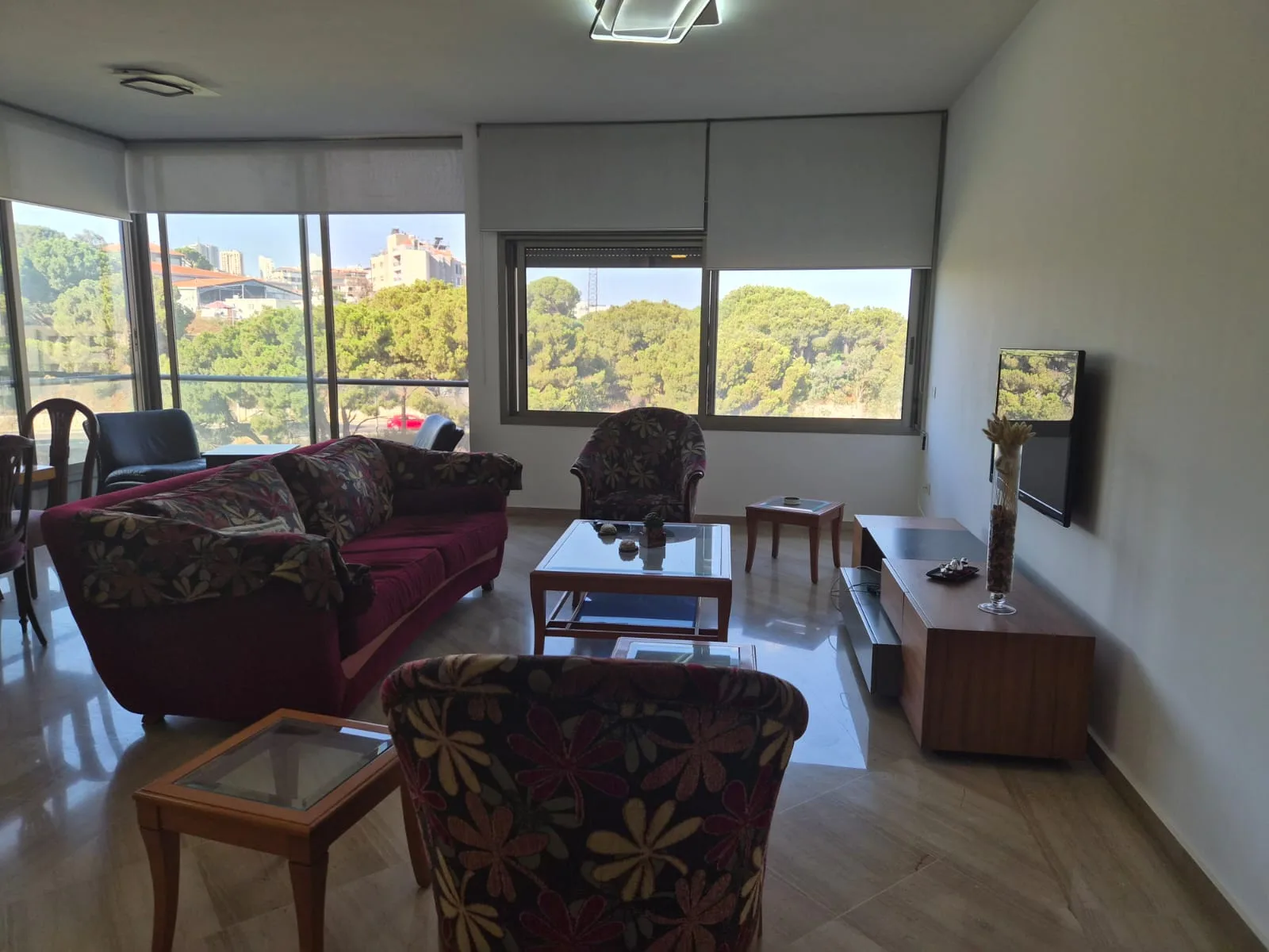 Apartment for Rent in Jdeideh — الصورة 2
