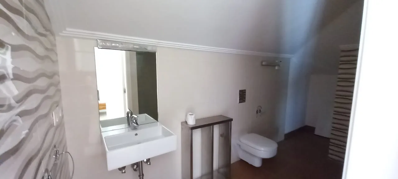 Duplex for Sale in Jounieh, Lebanon — الصورة 4