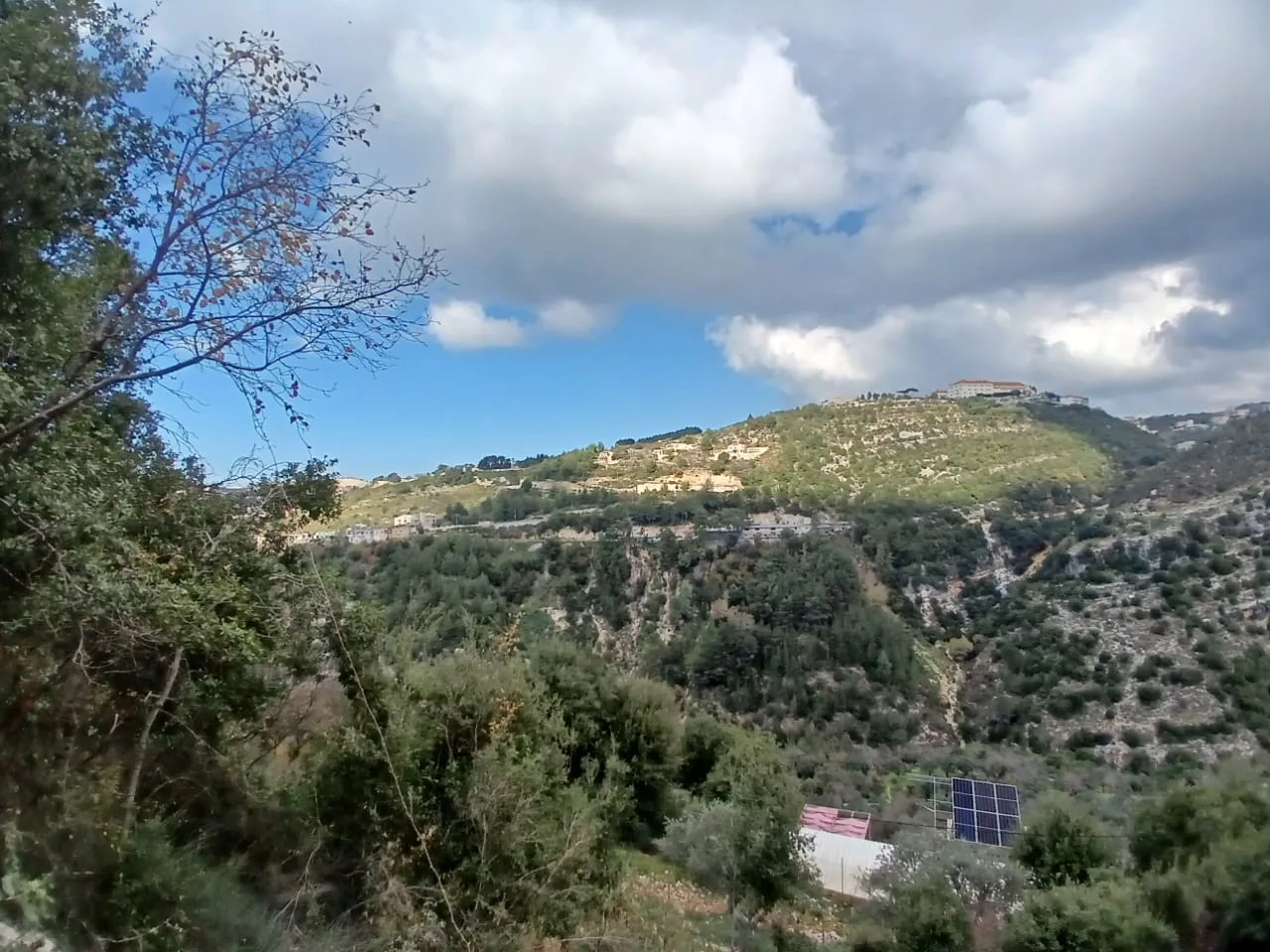 Land for Sale in Kfoun , Lebanon — الصورة 3