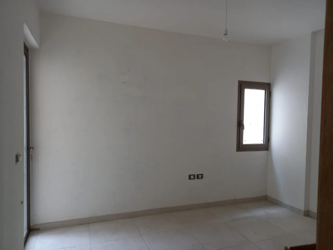 Apartment for Sale in Haret Sakher — الصورة 4