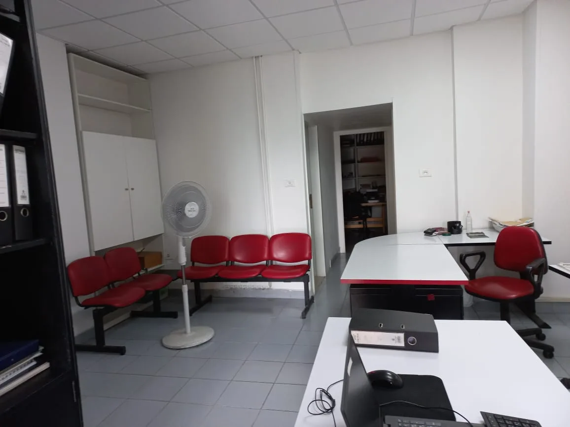 Office for rent in Gemmayzeh — الصورة 3