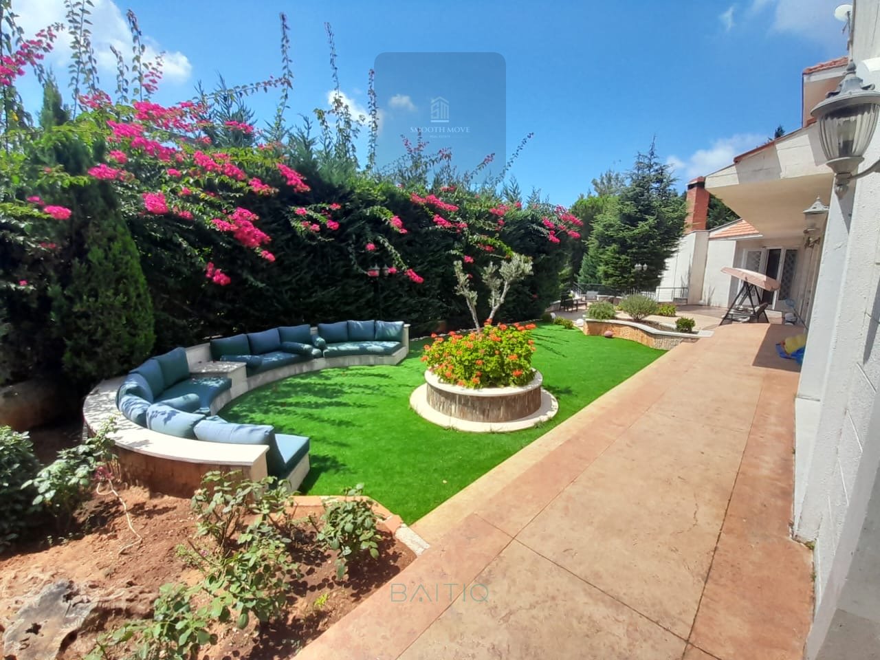 Huge Lavish Villa with a Wooden Shed For Sale in Broumanna