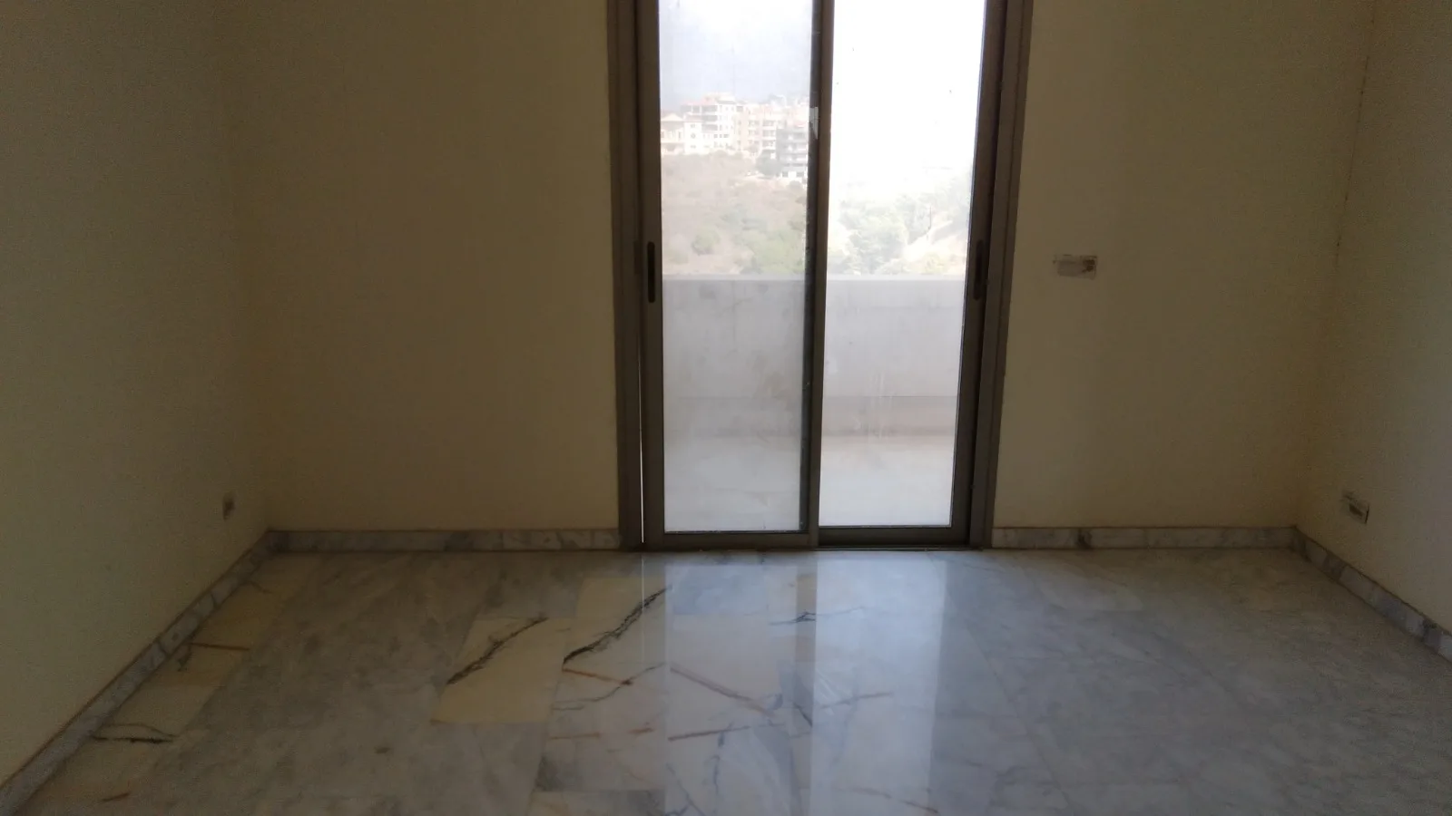 Office for rent in Aoukar — الصورة 3